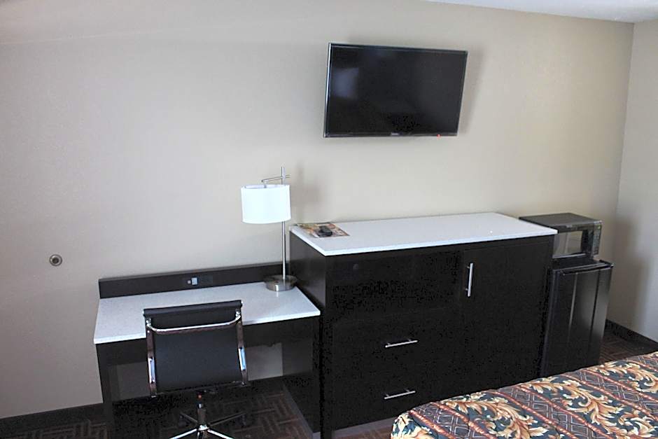 Economy Hotel Plus