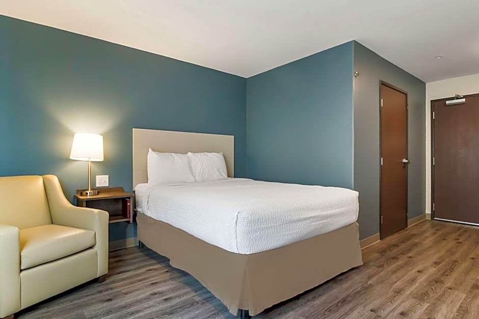 WoodSpring Suites Lake Jackson