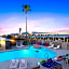Hotel McCoy - Art, Coffee, Beer, Wine