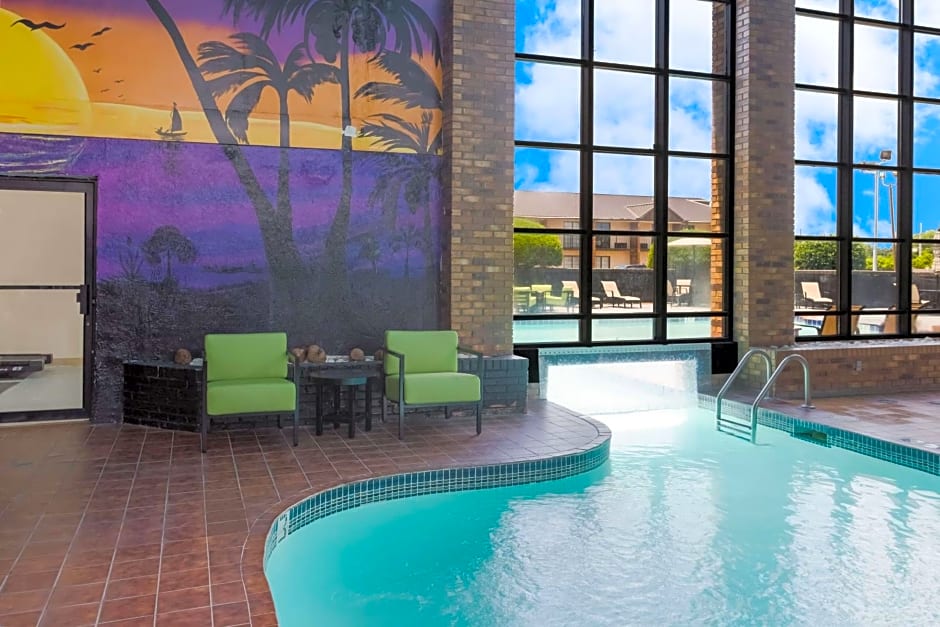 SureStay Plus Hotel by Best Western Greenwood