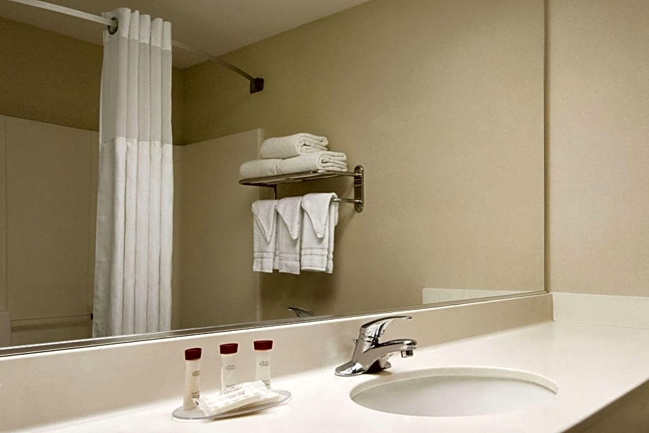 Ramada by Wyndham SeaTac Airport
