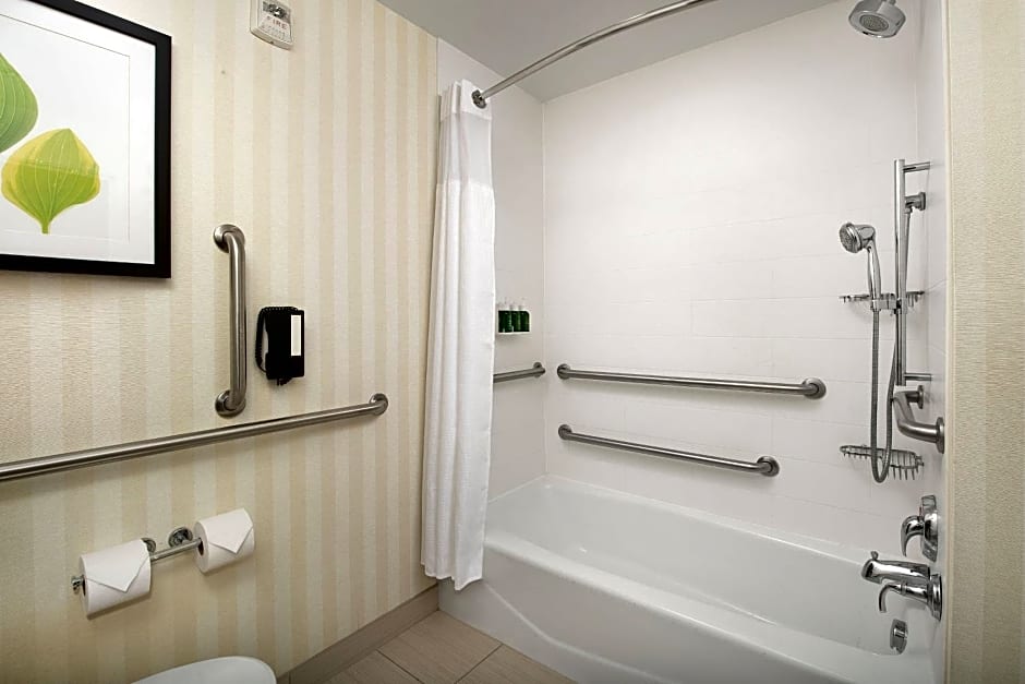 Fairfield Inn & Suites by Marriott Baltimore Bwi Airport