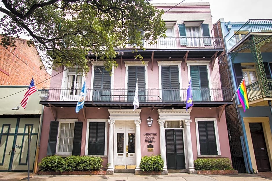 Lamothe House Hotel