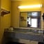 Royal Inn Pearsall
