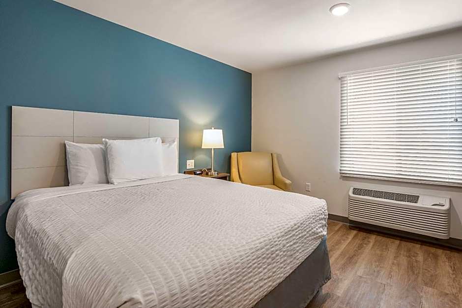 WoodSpring Suites Chicago Midway