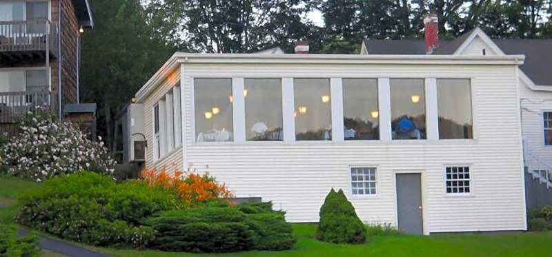 Smuggler's Cove Inn