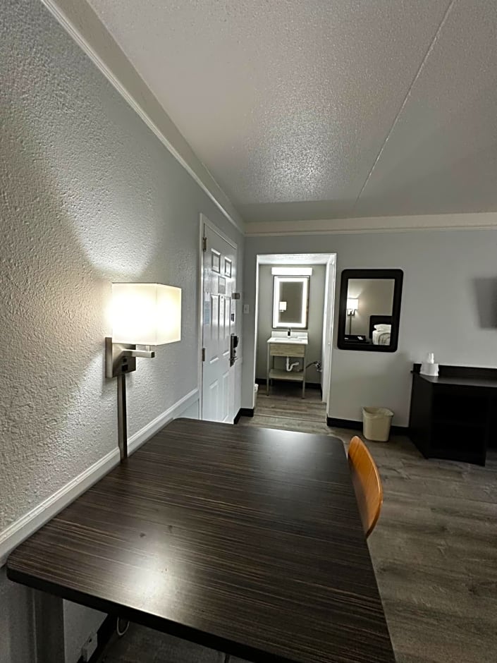 Motel 6 Hazelwood