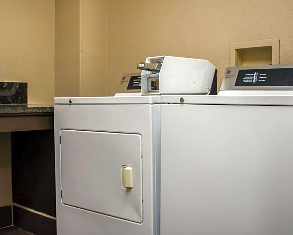 Comfort Suites Clearwater - Dunedin