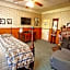 Gold Mountain Manor Bed and Breakfast