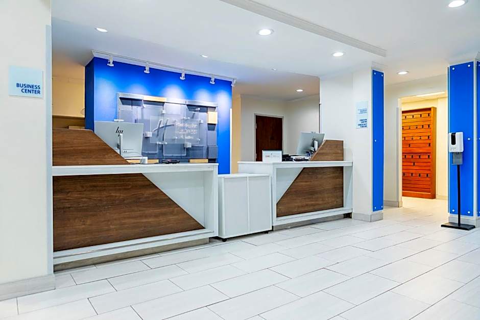 Holiday Inn Express Hotel & Suites Memphis/Germantown