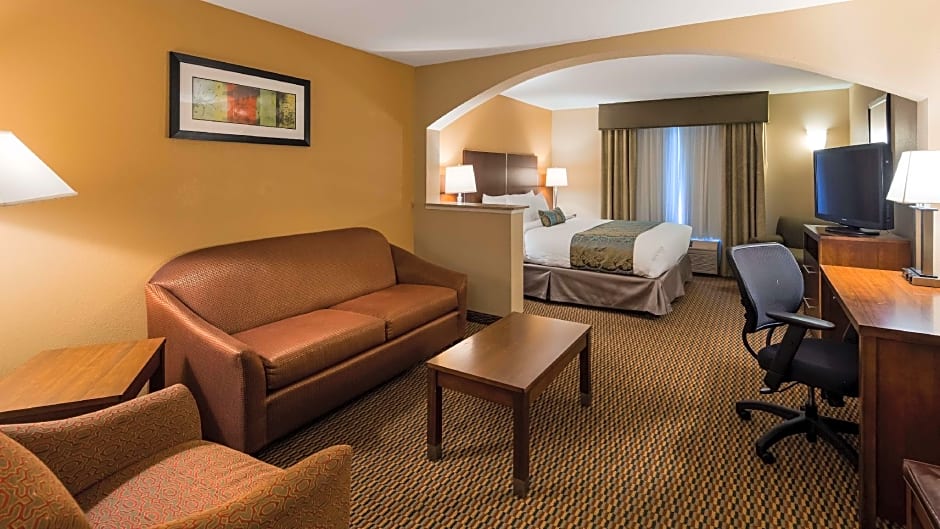 Best Western Plus Airport Inn And Suites