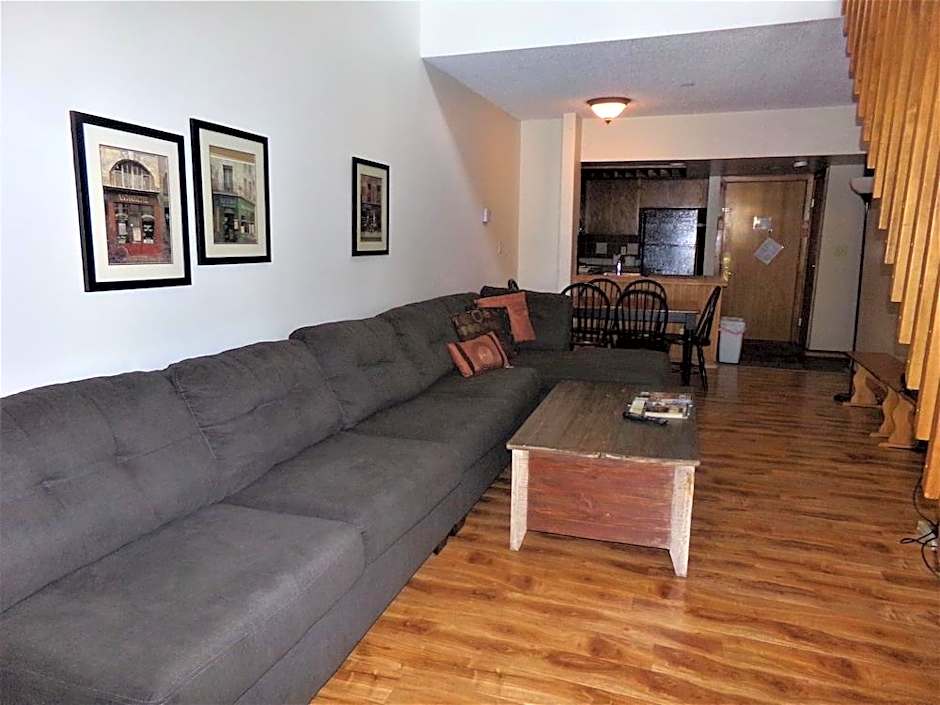 Fox Pine Lodge 3 Bed 3 Bath