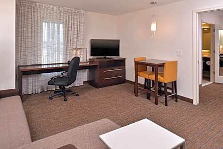 One-Bedroom Suite