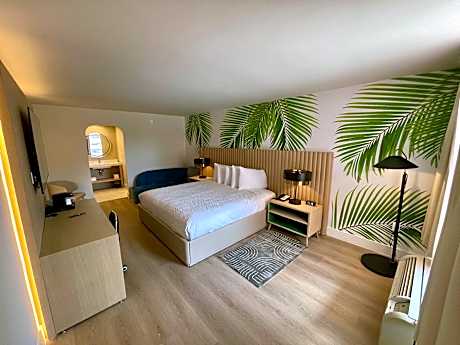 PREMIUM ROOM ONE KING BED