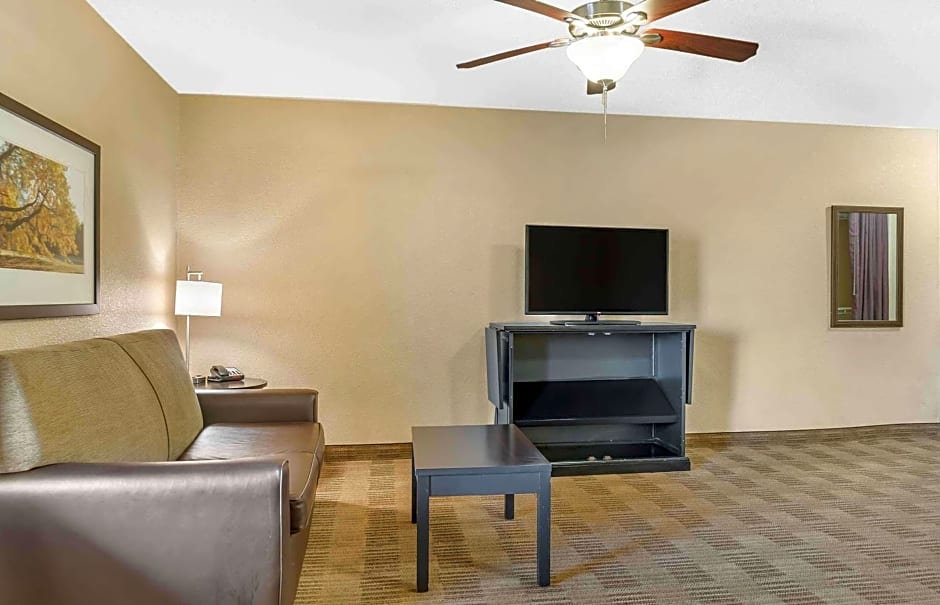 Extended Stay America Select Suites - Detroit - Ann Arbor - University South