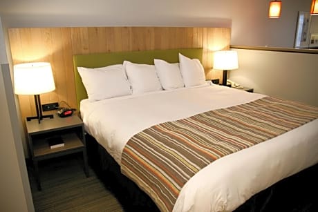 King Studio Suite
