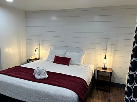 Superior King Suite