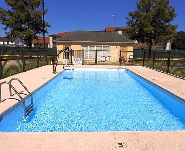 Baymont by Wyndham Lafayette Airport