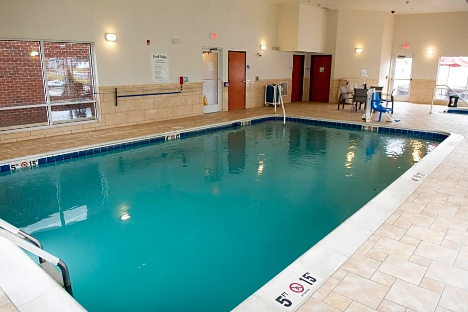 Holiday Inn Express & Suites Ironton