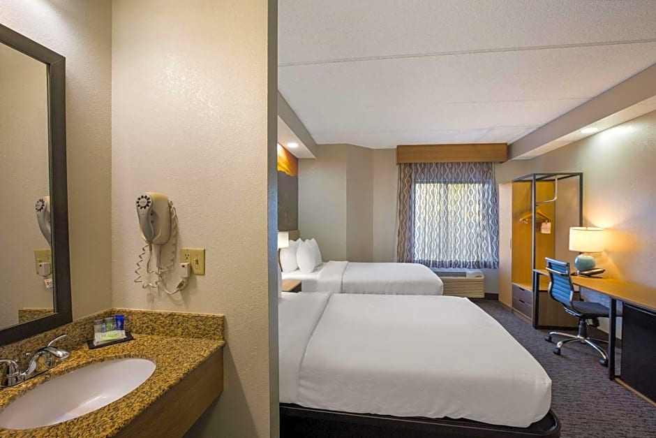 Clarion Pointe Sevierville-Pigeon Forge