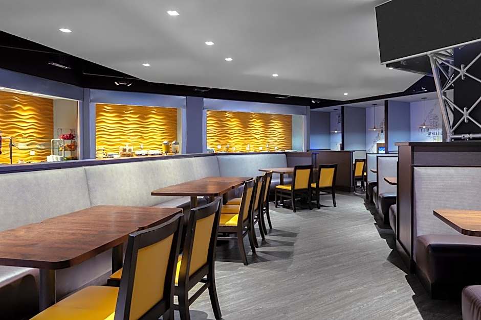 Holiday Inn La Mirada - Buena Park