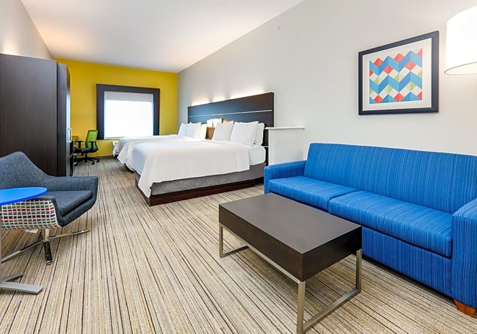 Holiday Inn Express Hotel & Suites Cleburne