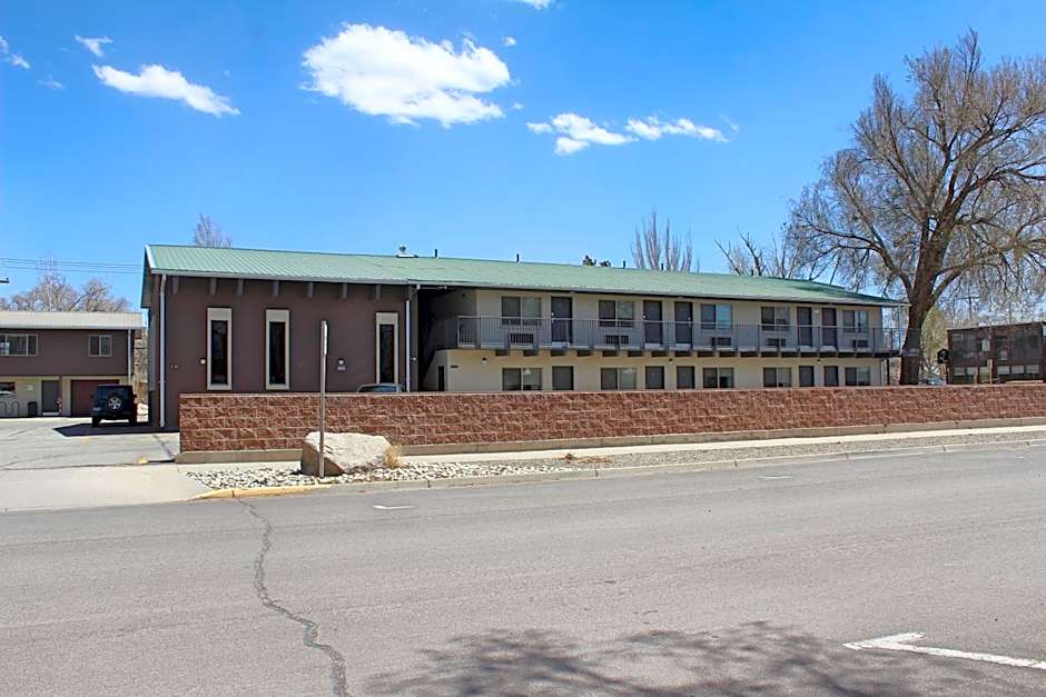 Bell & Main Alamosa Studio Suite-Walking distance to downtown