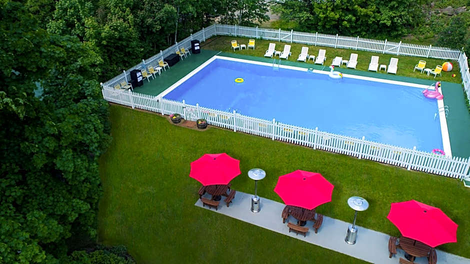 Christmas Farm Inn and Spa