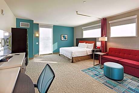 1 King Bed Corner Studio Suite