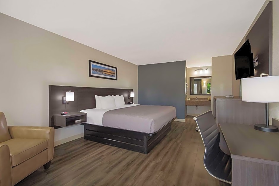 Quality Inn Coliseum