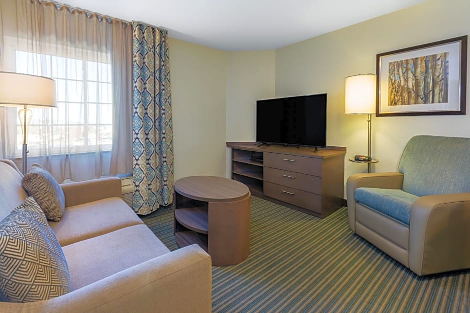 Candlewood Suites-West Springfield