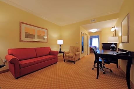 2 Queen Beds, Suite, Nonsmoking