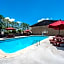 Econo Lodge Inn & Suites
