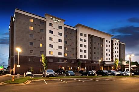 Courtyard by Marriott Charlotte Northlake