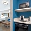 Holiday Inn Express Hotel And Suites Clinton