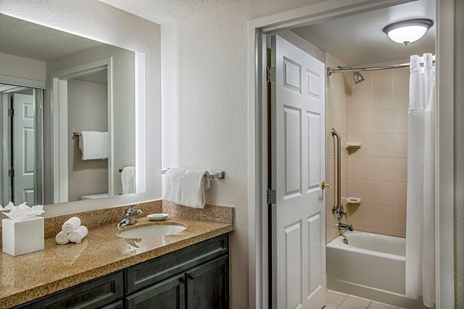 Residence Inn by Marriott Chesapeake Greenbrier