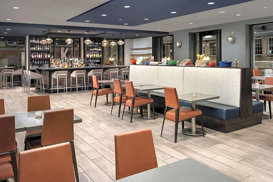 Embassy Suites By Hilton Knoxville Downtown