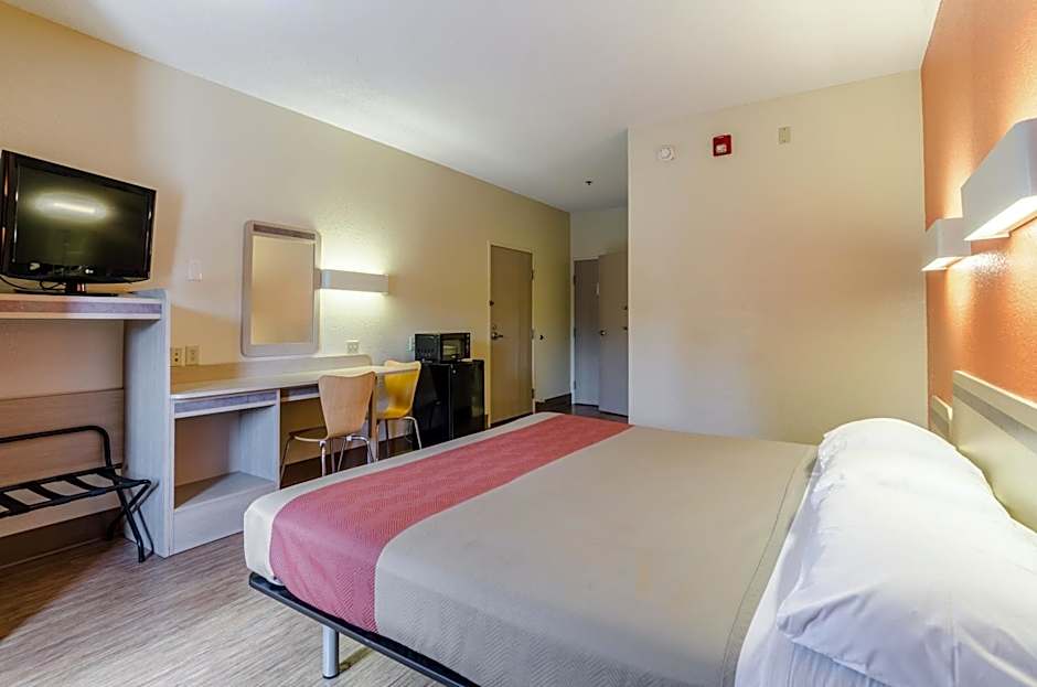 Motel 6-Bristol, VA