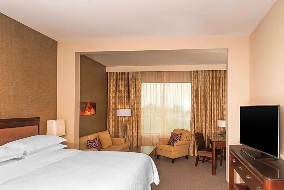 Sheraton Mesa Hotel At Wrigleyville West