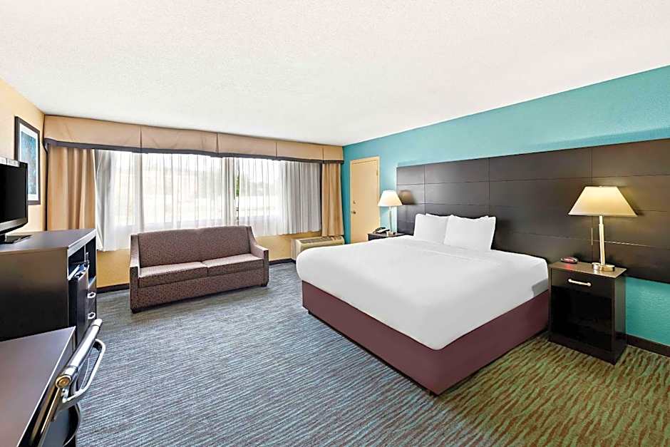 Quality Inn Dayton Airport