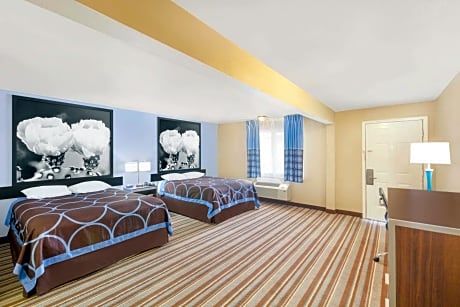 2 Queen Beds Deluxe Room Non-Smoking