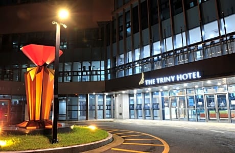 Triny Hotel
