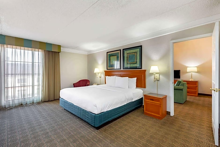 La Quinta Inn & Suites by Wyndham El Paso West