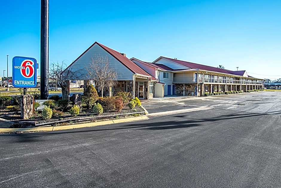 Motel 6 Manchester TN