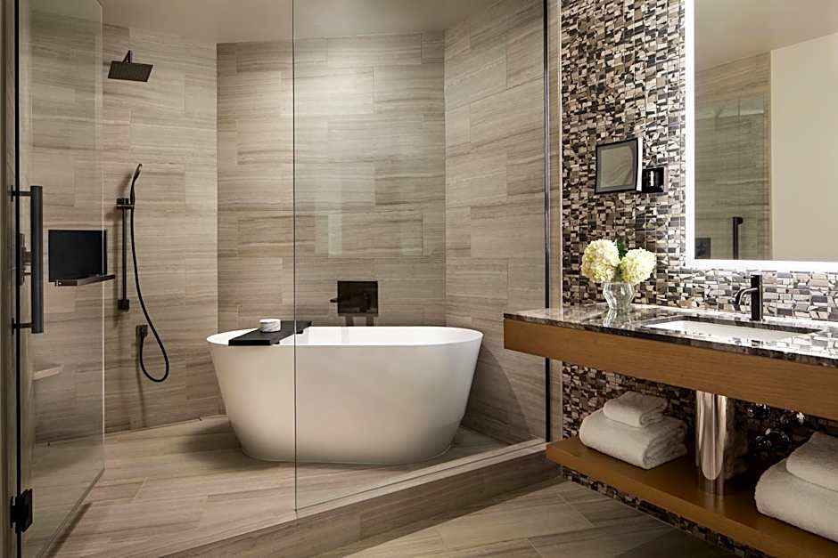 InterContinental Seattle Bellevue, by IHG