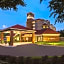 La Quinta Inn & Suites by Wyndham Atlanta Alpharetta