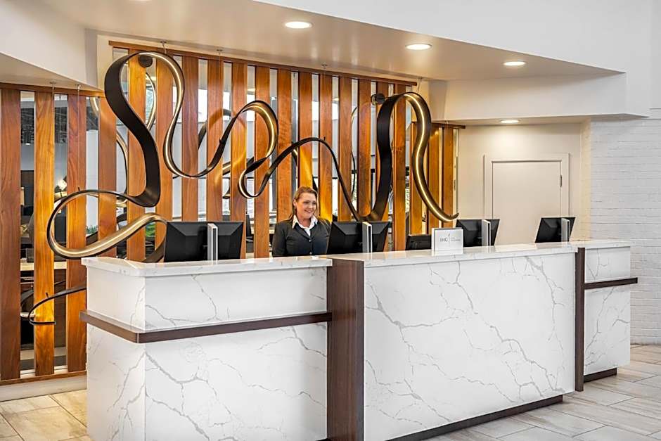 Crowne Plaza Jacksonville Airport