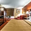 Wingate by Wyndham Marietta Conference Center Ohio