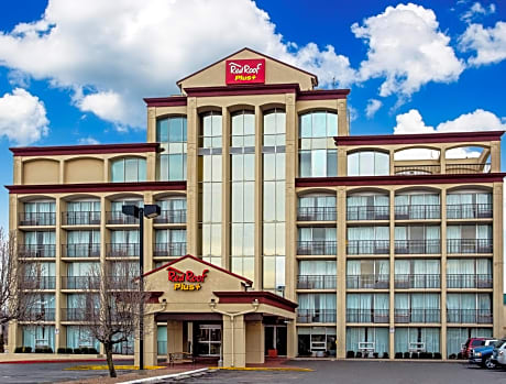 Red Roof Inn PLUS+ Wichita East