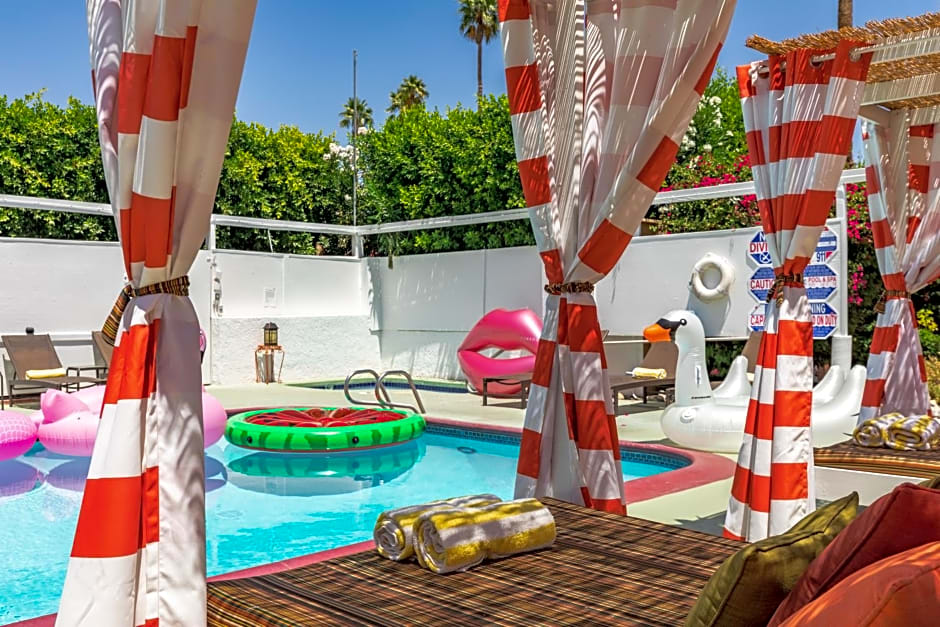 Float Palm Springs - Adults Only